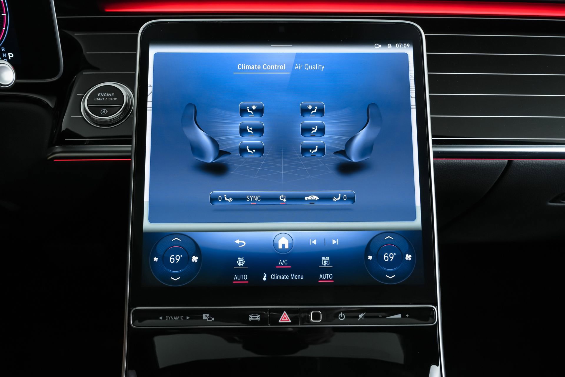 Used 2023 Mercedes-Benz S 500 4MATIC w/ AMG Line image 32