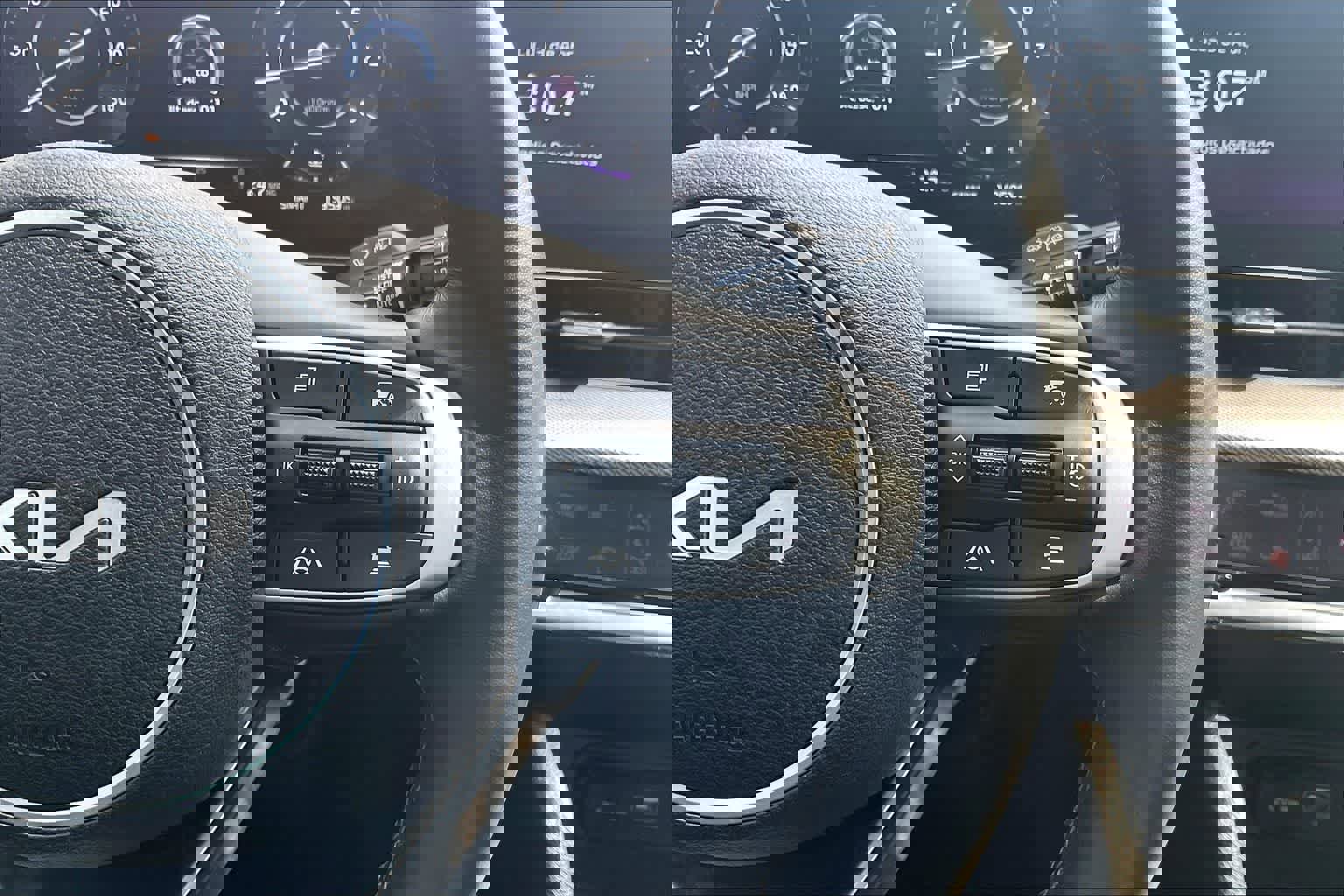 Certified 2024 Kia Sportage SX image 24