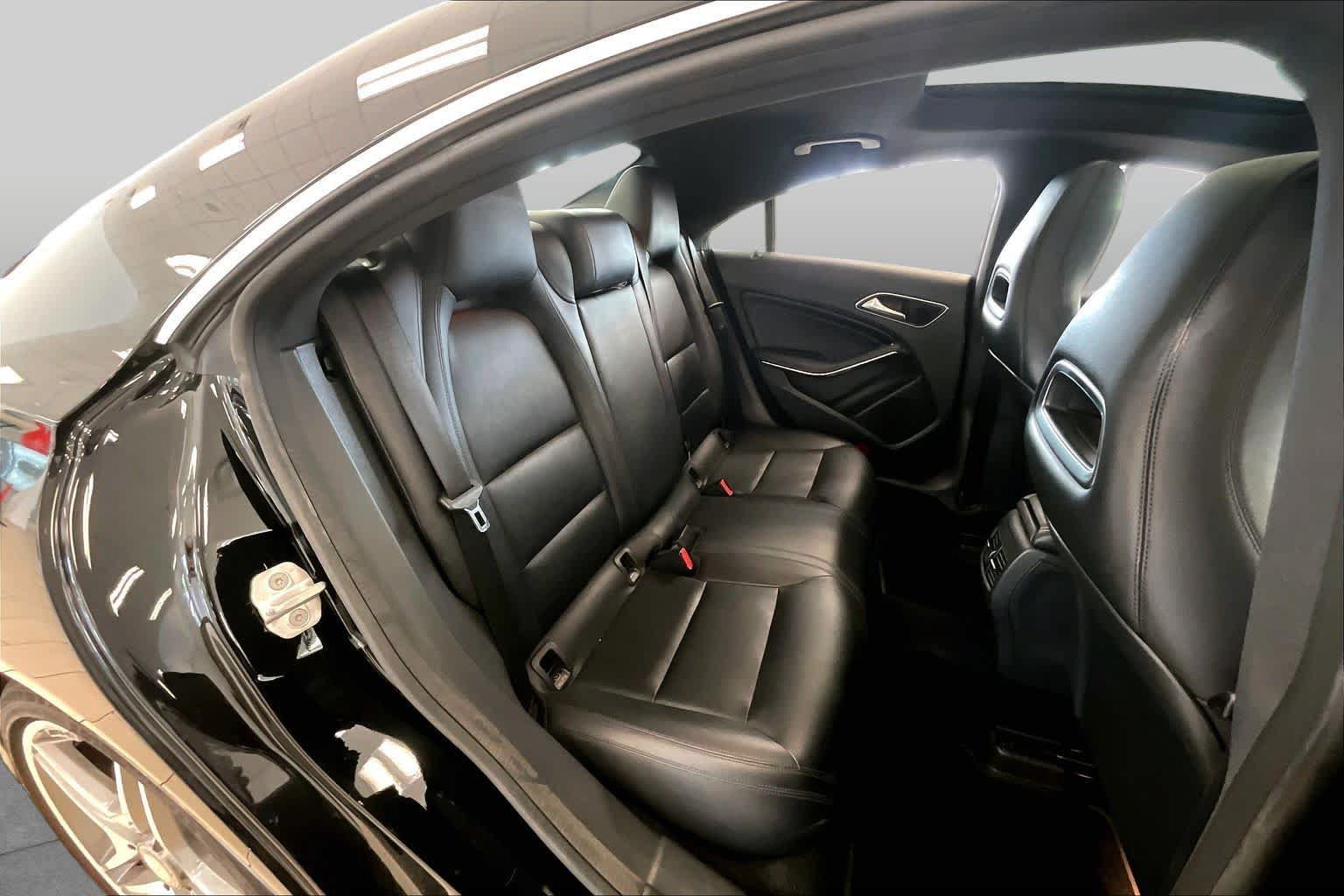 Used 2014 Mercedes-Benz CLA 250 image 18
