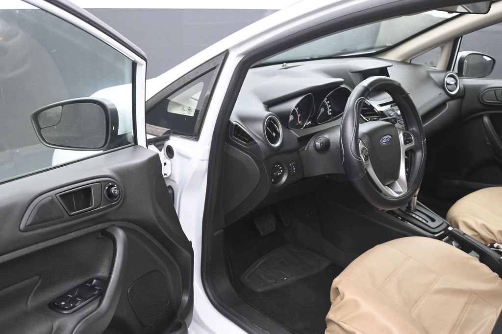 Used 2019 Ford Fiesta SE w/ Equipment Group 201A FWD image 10