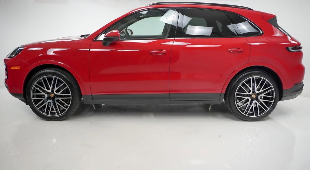 Certified 2025 Porsche Cayenne video 2