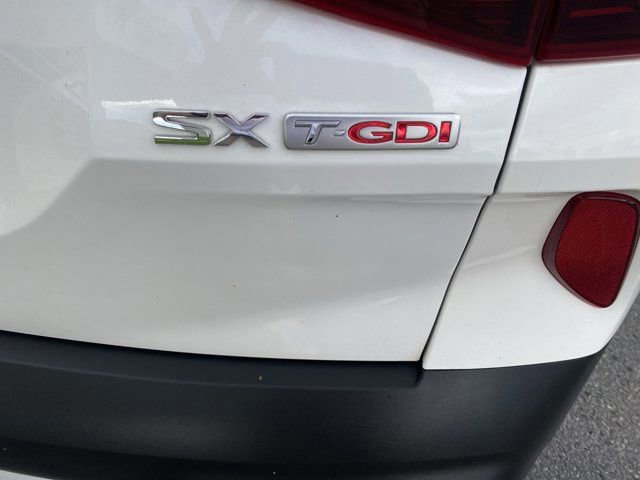 Used 2021 Kia Seltos SX w/ SX Sunroof Package image 13