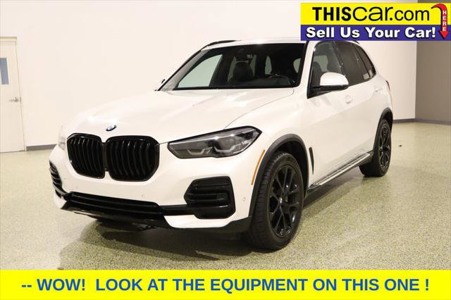 Used 2023 BMW X5 xDrive40i w/ Premium Package image 3