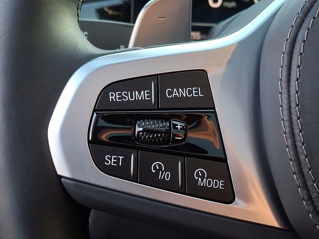 Certified 2024 BMW X6 xDrive40i w/ Premium Package image 16