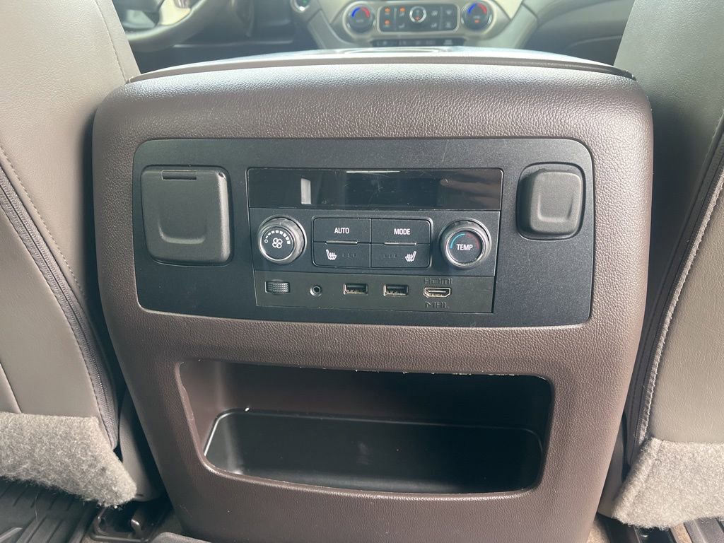 Used 2019 GMC Yukon Denali w/ Denali Ultimate Package AWD/4WD image 22
