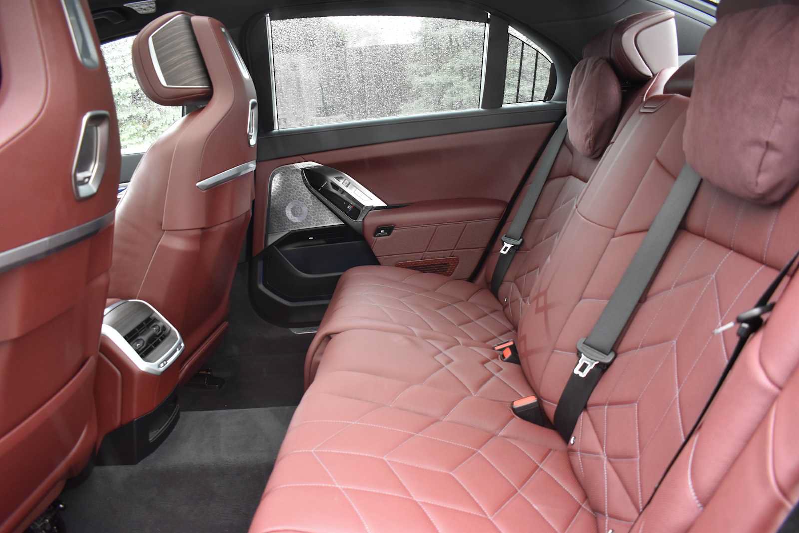 Used 2024 BMW 760i xDrive AWD/4WD image 15