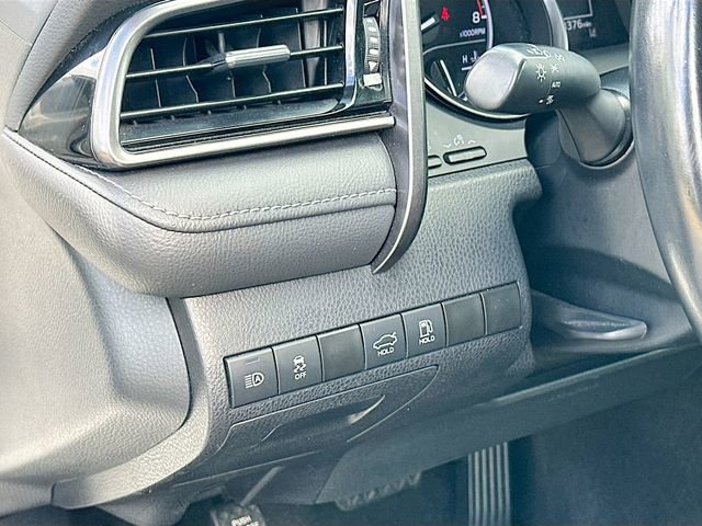 Used 2023 Toyota Camry SE image 10