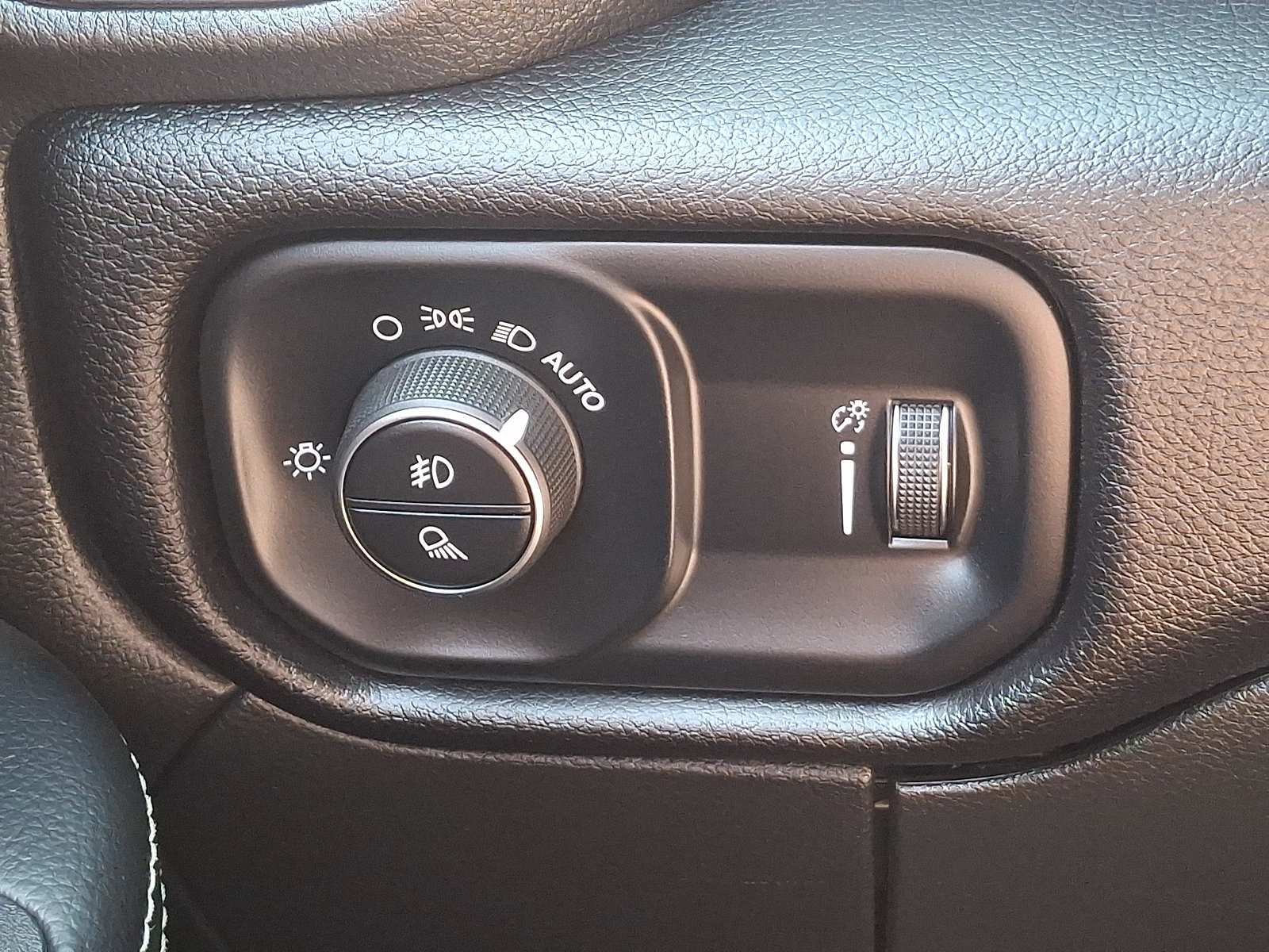 Used 2025 RAM 2500 Big Horn AWD/4WD image 22