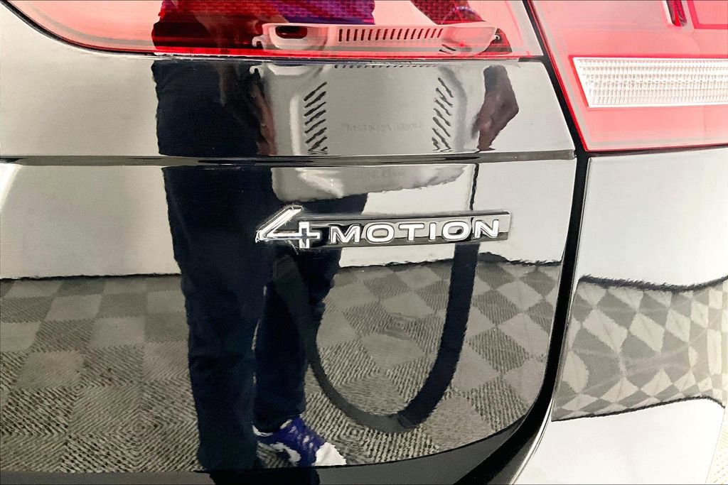 Used 2022 Volkswagen Tiguan SE image 14