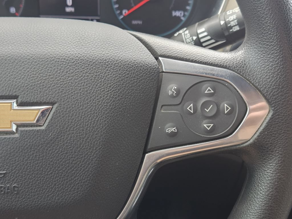 Used 2023 Chevrolet Traverse LS w/ Safety Package FWD image 28