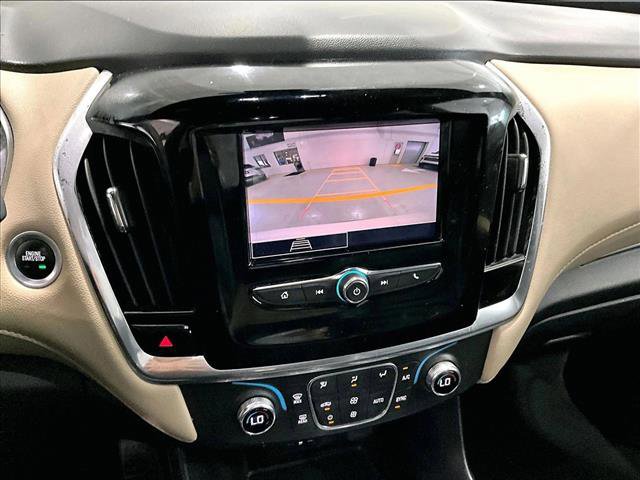 Used 2023 Chevrolet Traverse LS FWD image 23
