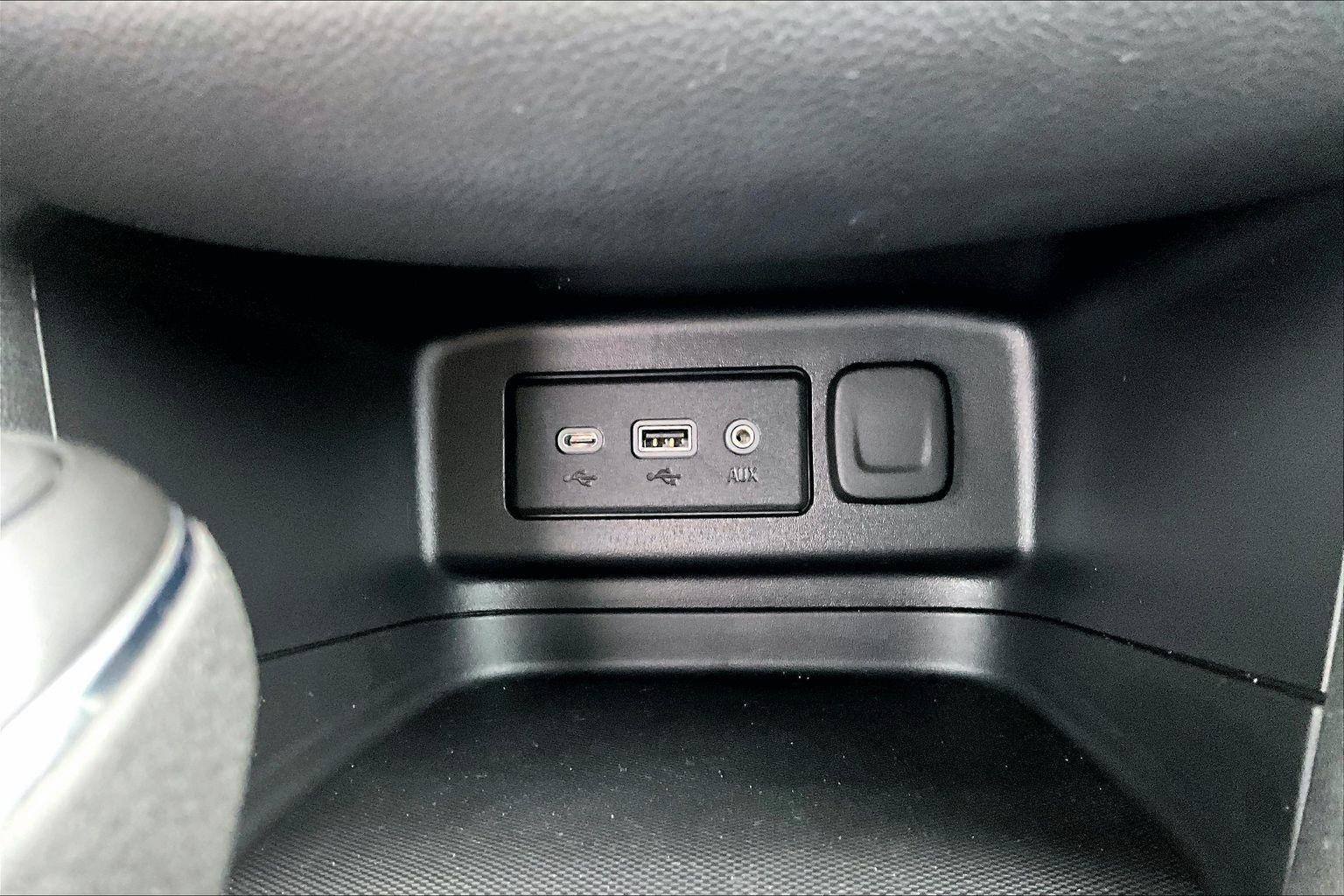 Used 2020 Chevrolet Equinox LT image 33