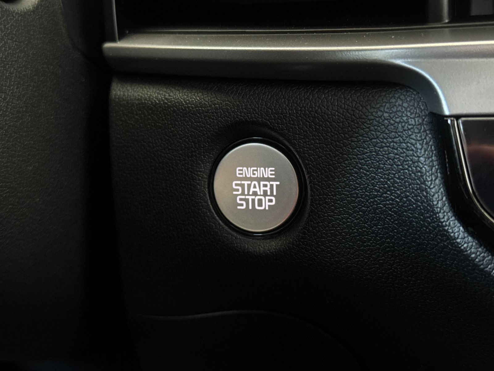 New 2026 Kia Sorento LX FWD image 21
