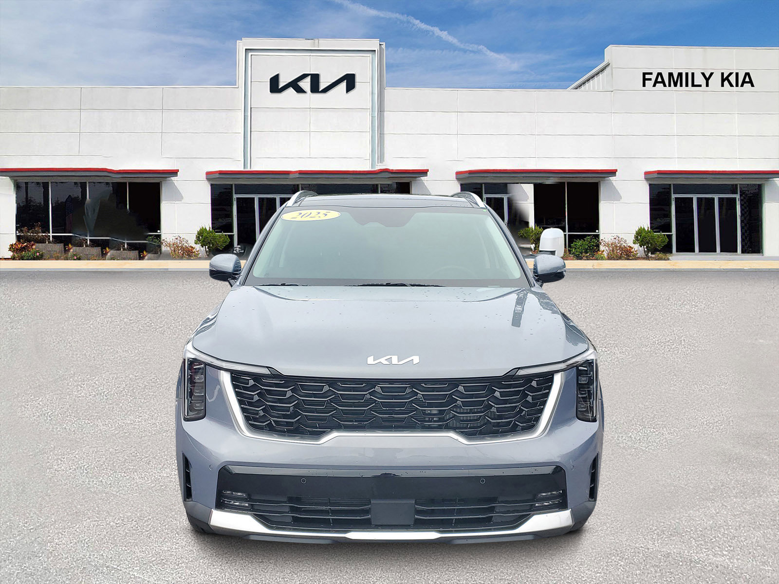 Certified 2025 Kia Sorento EX w/ Panoramic Sunroof Package image 2