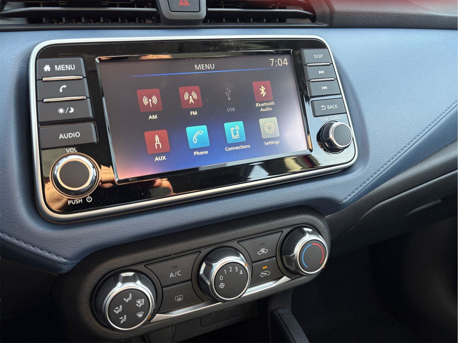 New 2025 Nissan Versa SV w/ Trunk Package image 16