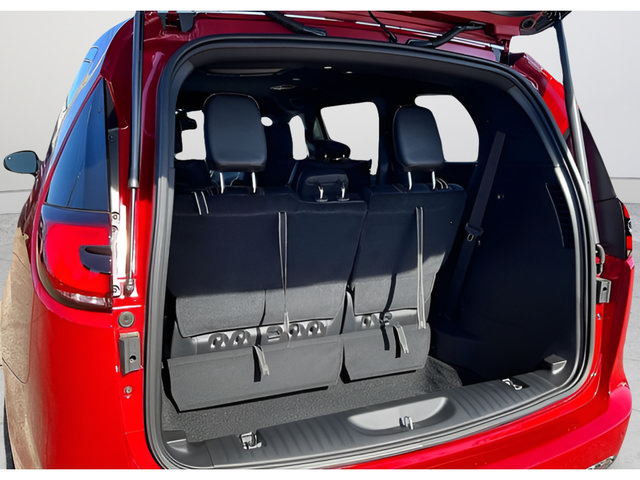 New 2026 Chrysler Pacifica Select FWD image 17