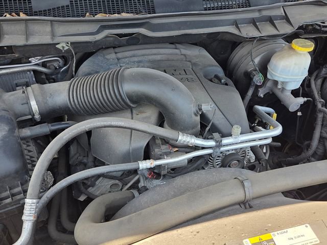 Used 2018 RAM 1500 Express RWD image 16