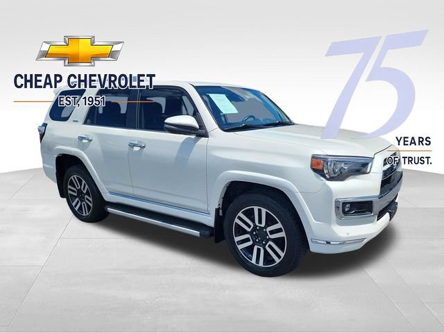 Used 2023 Toyota 4Runner SR5 AWD/4WD image 7