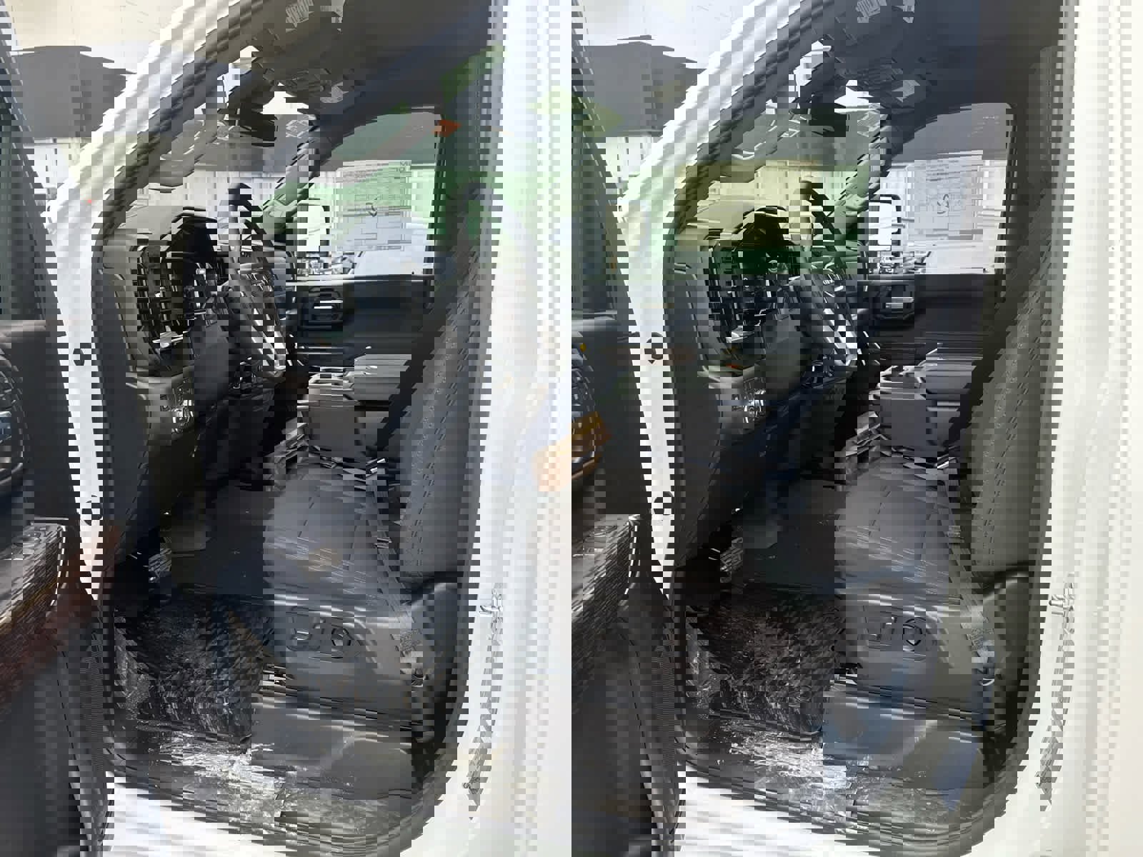 New 2026 GMC Sierra 3500 SLE w/ SLE Convenience Package image 15