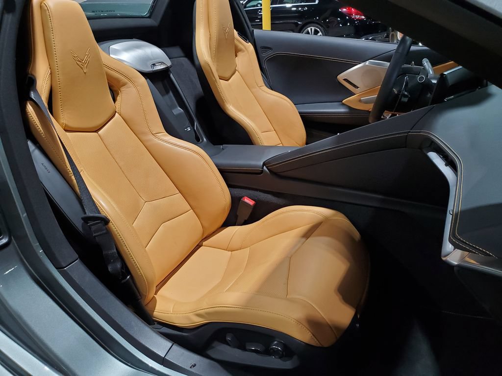 Used 2024 Chevrolet Corvette Stingray Preferred Conv w/ 2LT RWD image 14