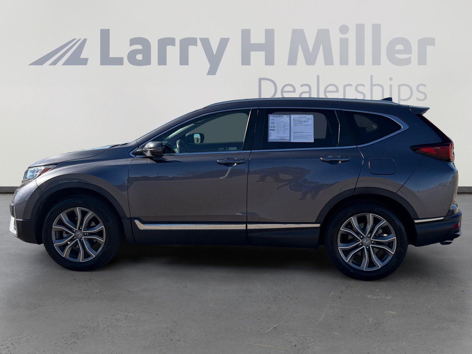 Used 2021 Honda CR-V Touring image 3
