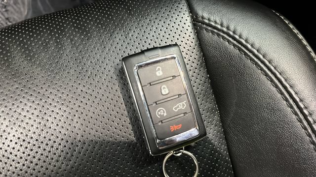 Used 2023 Jeep Wagoneer 4WD w/ Premium Group I image 45
