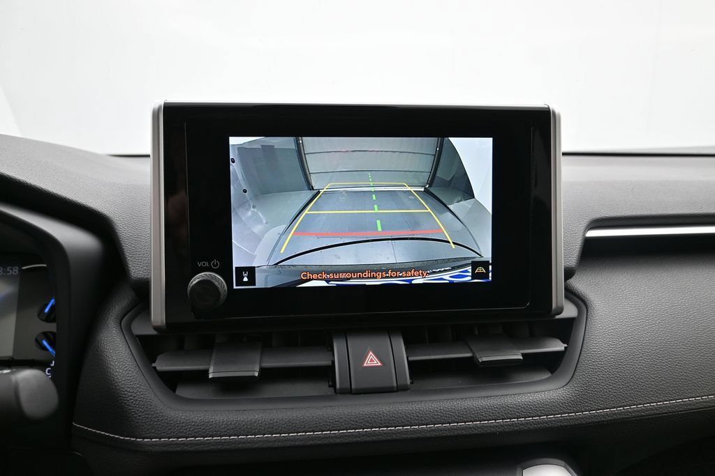 Used 2025 Toyota RAV4 LE AWD/4WD image 16