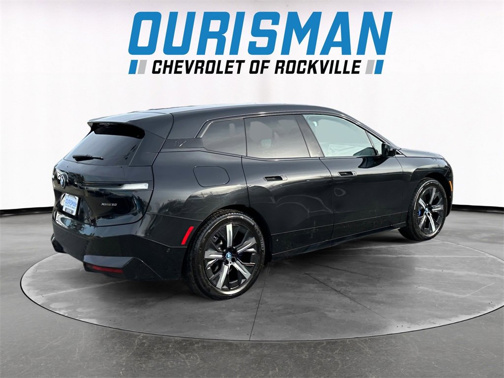 Used 2023 BMW iX xDrive50 w/ Premium Package image 6