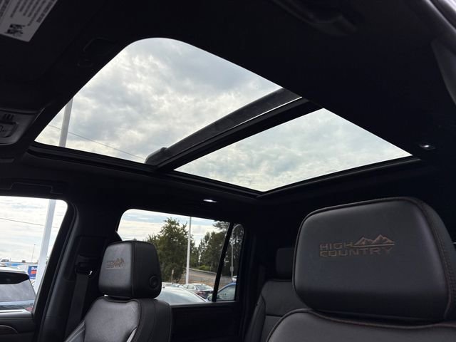 Used 2023 Chevrolet Suburban High Country w/ Premium Package 2 image 28