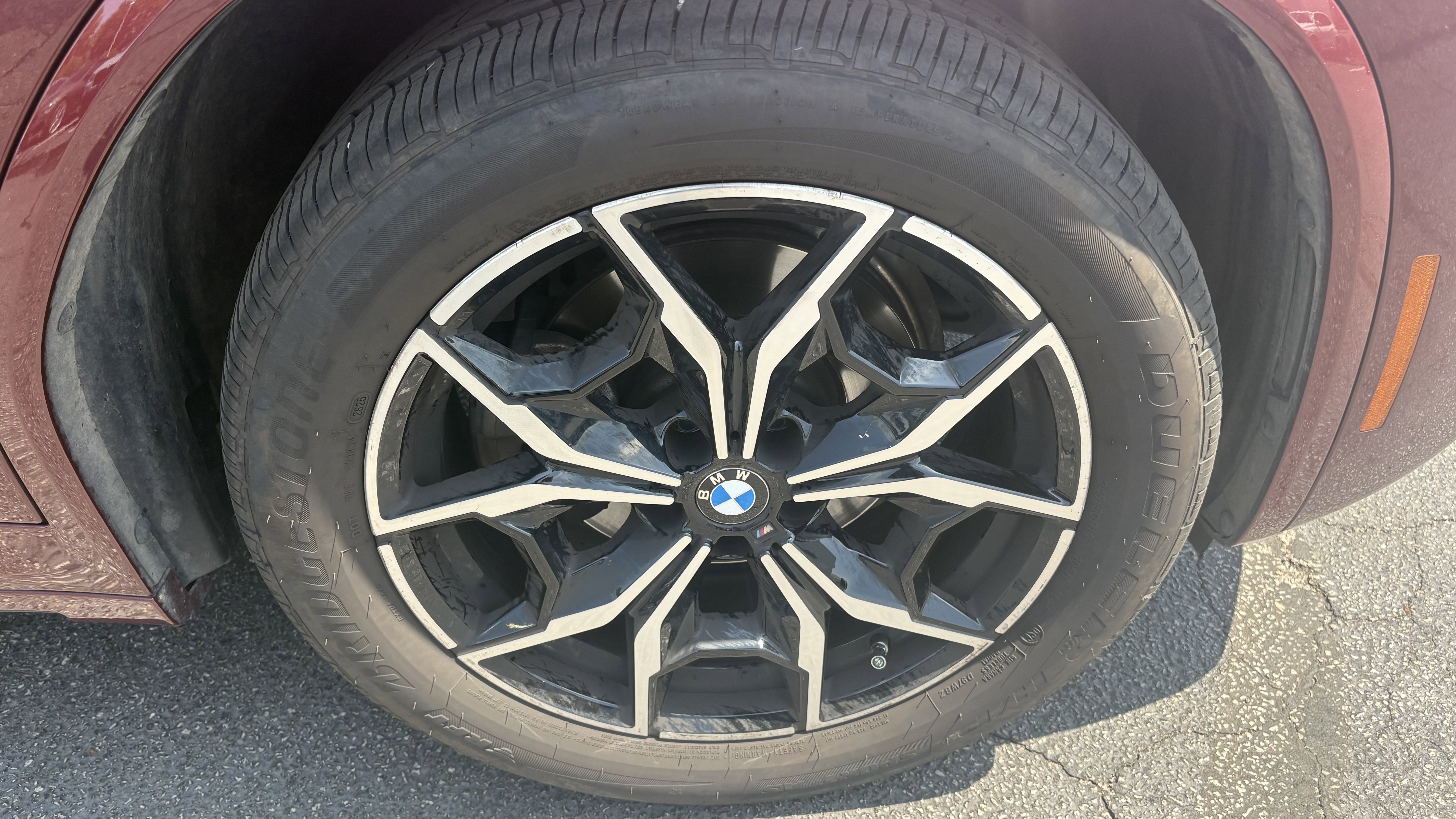 Used 2023 BMW X4 xDrive30i w/ M Sport Package AWD/4WD image 15