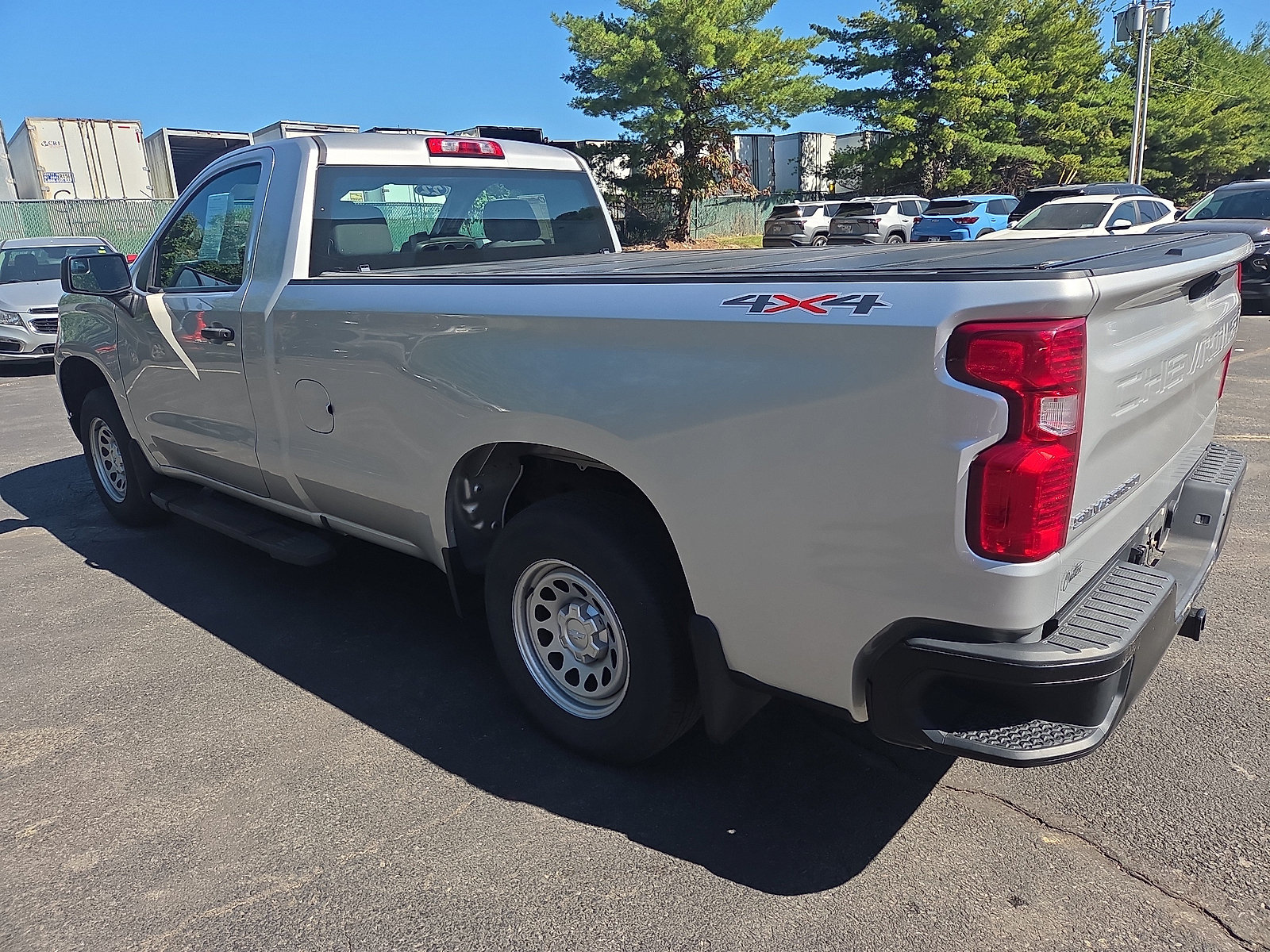 Used 2022 Chevrolet Silverado 1500 W/T AWD/4WD image 5