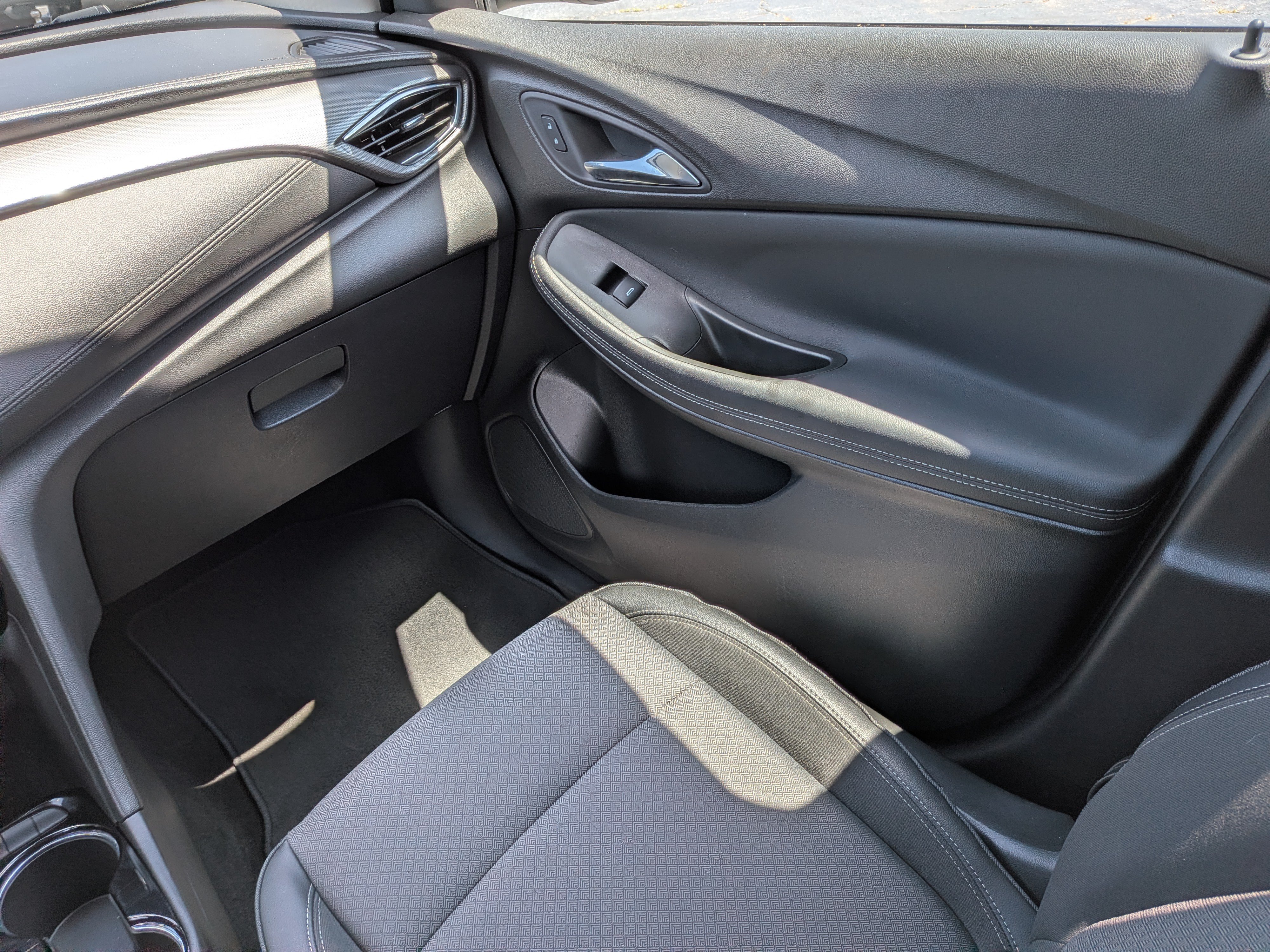 Certified 2021 Buick Encore GX Select FWD image 15