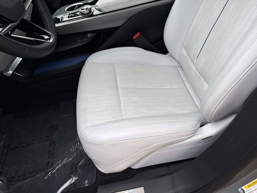 Certified 2024 Cadillac Lyriq Sport image 17