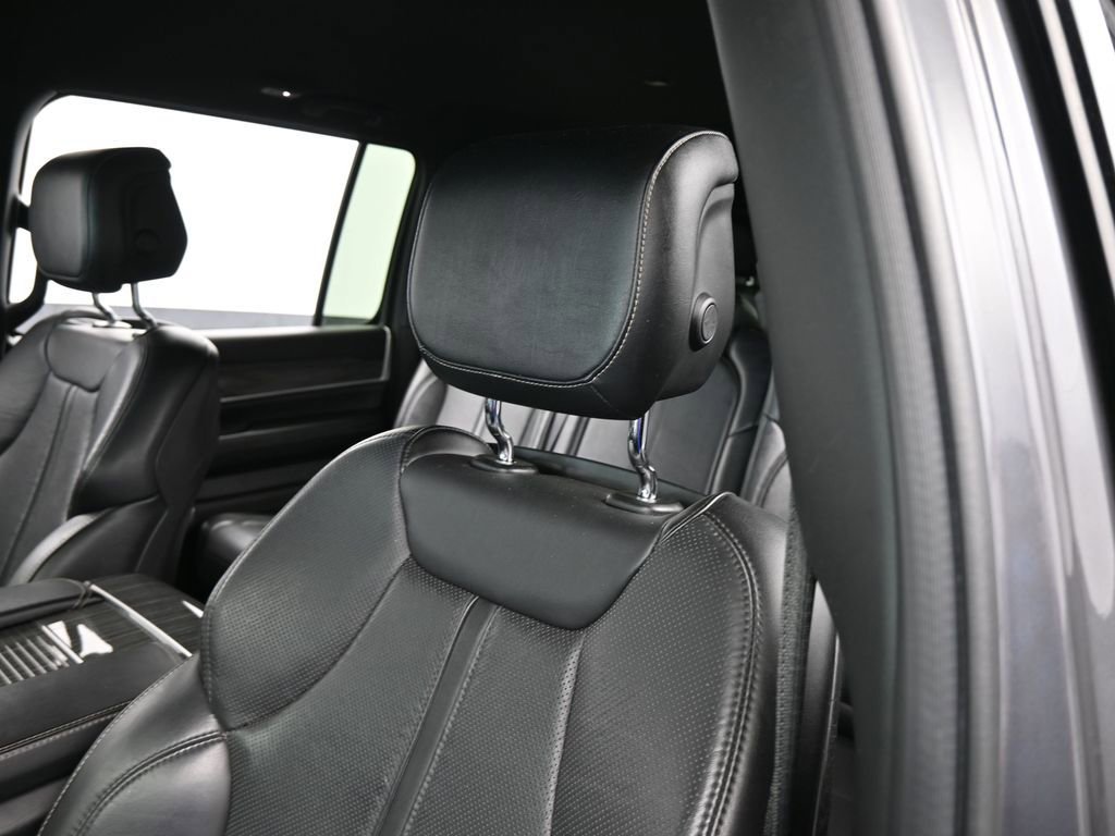 Used 2022 Jeep Wagoneer Series II image 16