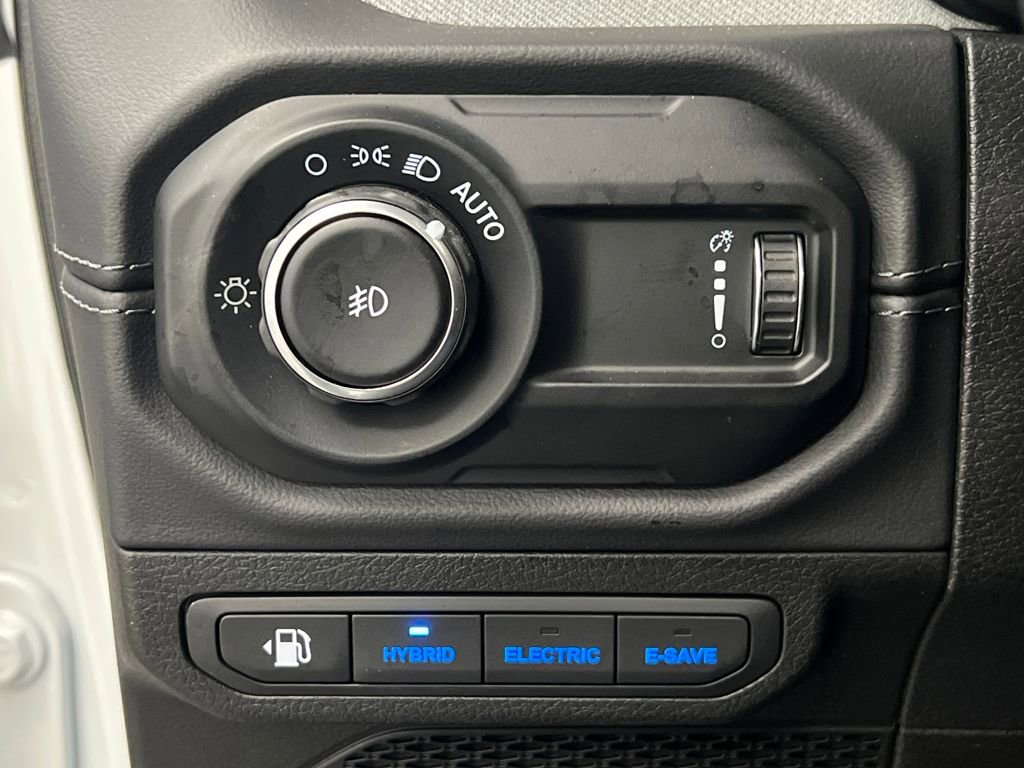 Used 2025 Jeep Wrangler Sahara 4xe image 36