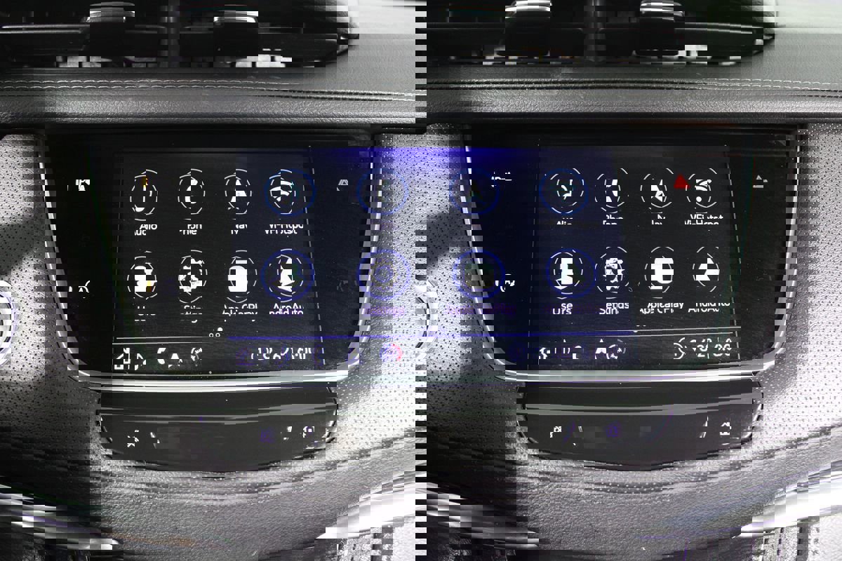 Used 2024 Cadillac XT5 Premium Luxury image 11