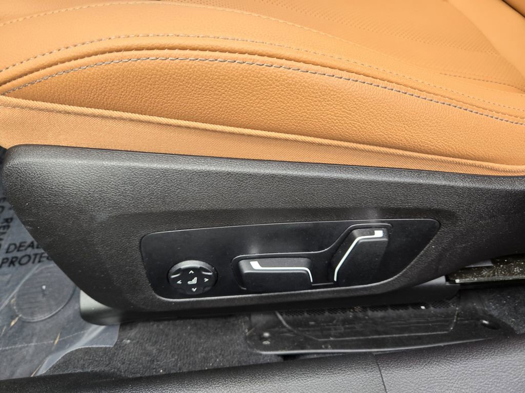 Certified 2025 BMW 330i xDrive 330i xDrive w/ Premium Package image 26