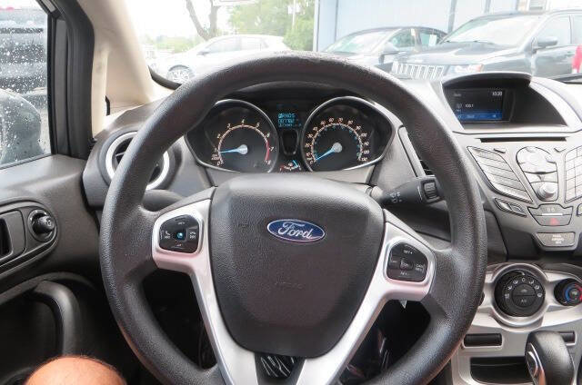 Used 2019 Ford Fiesta SE image 17