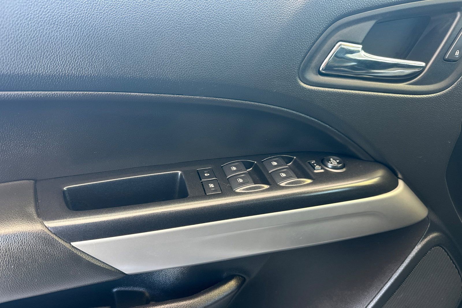 Used 2021 Chevrolet Colorado ZR2 AWD/4WD image 11
