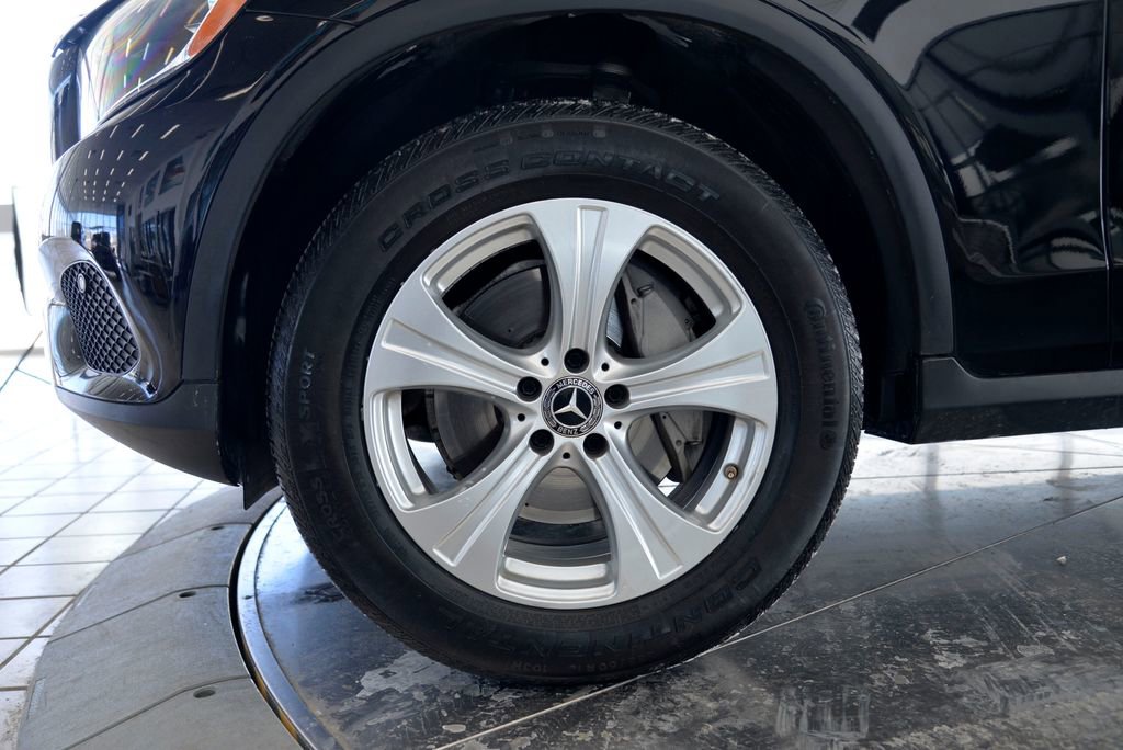 Used 2018 Mercedes-Benz GLC 300 4MATIC image 10