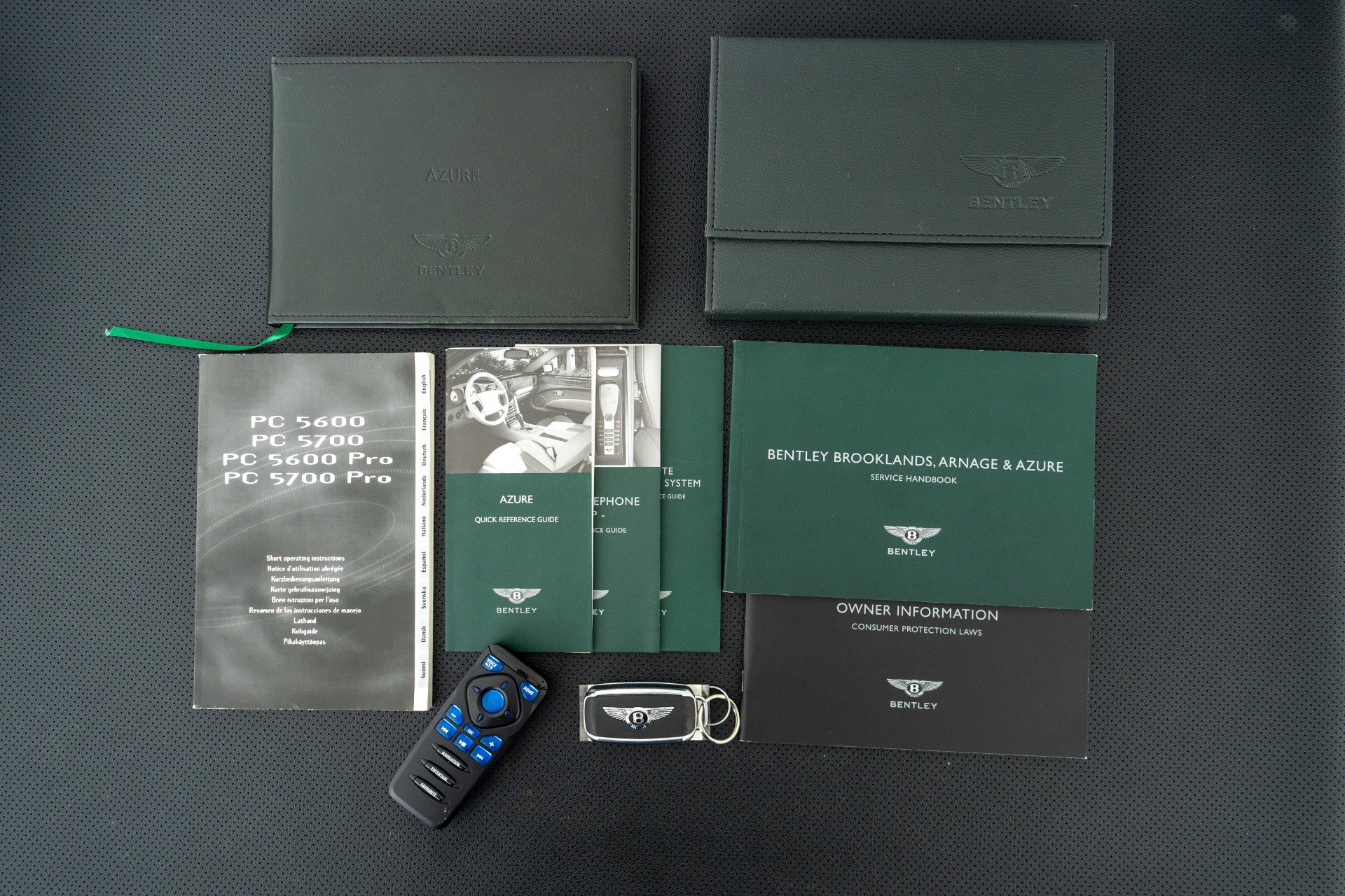 Used 2009 Bentley Azure RWD image 21