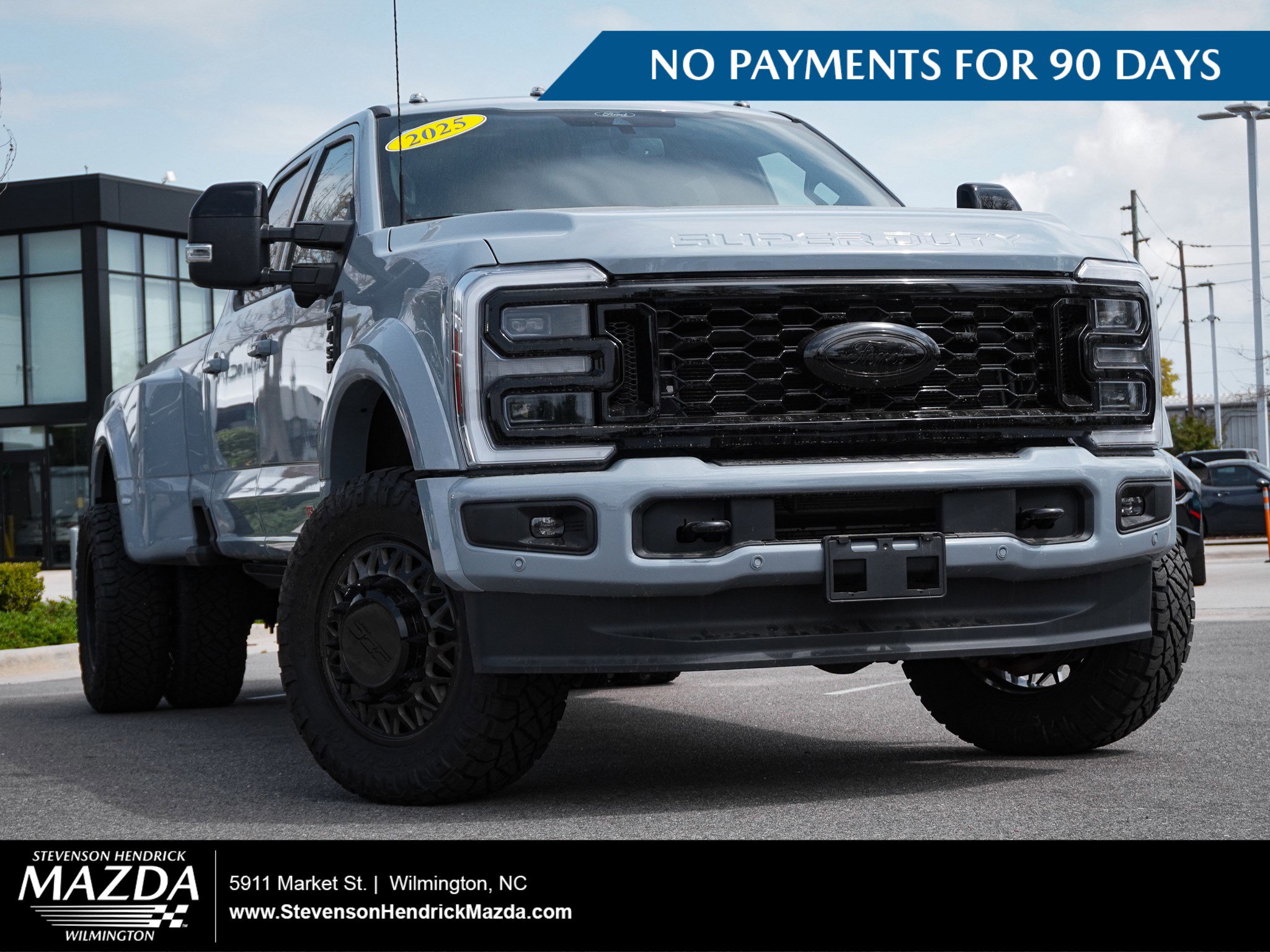 Used 2025 Ford F450 Platinum AWD/4WD image 1