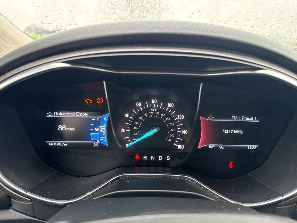 Used 2017 Ford Fusion SE w/ Fusion SE Technology Package FWD image 12