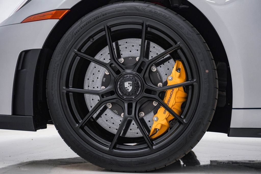 Certified 2026 Porsche 911 GT3 RWD image 12