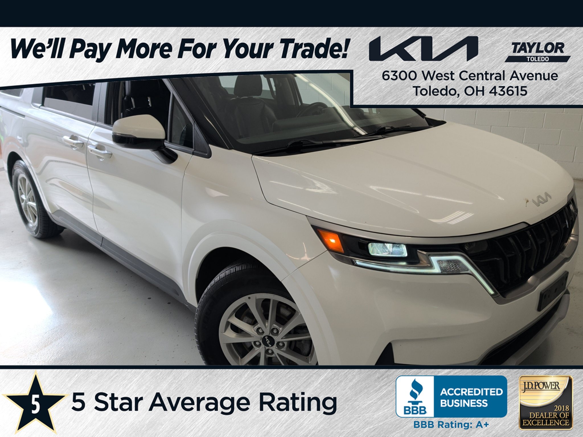 Used 2024 Kia Carnival LX FWD image 1