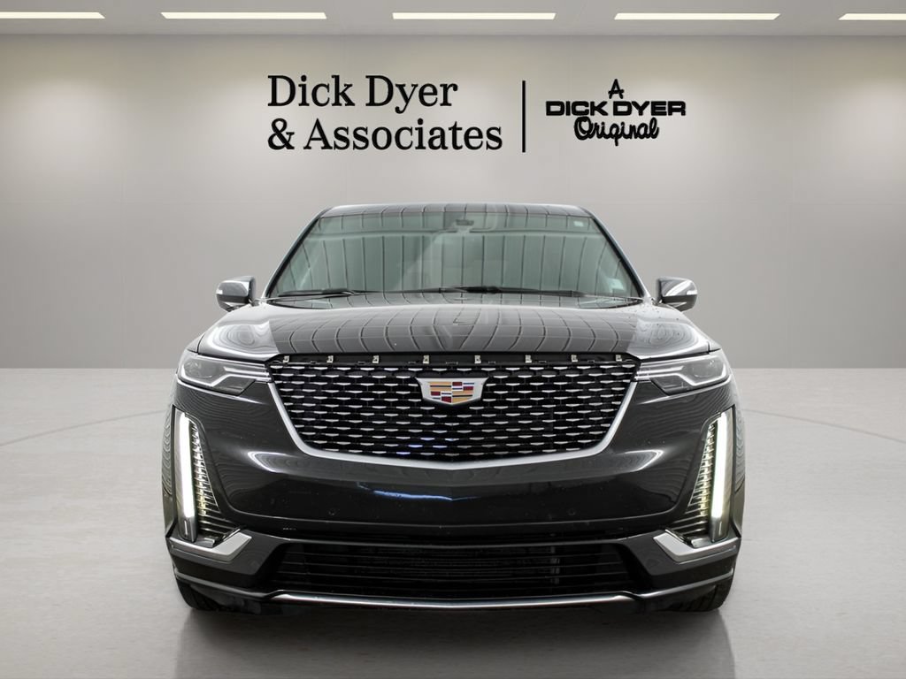 Used 2023 Cadillac XT6 Premium Luxury AWD/4WD image 8
