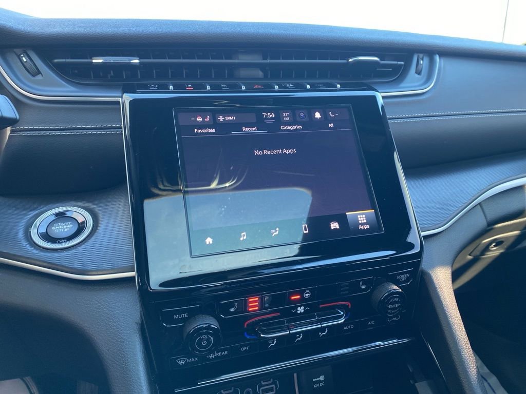 Certified 2023 Jeep Grand Cherokee Altitude image 29