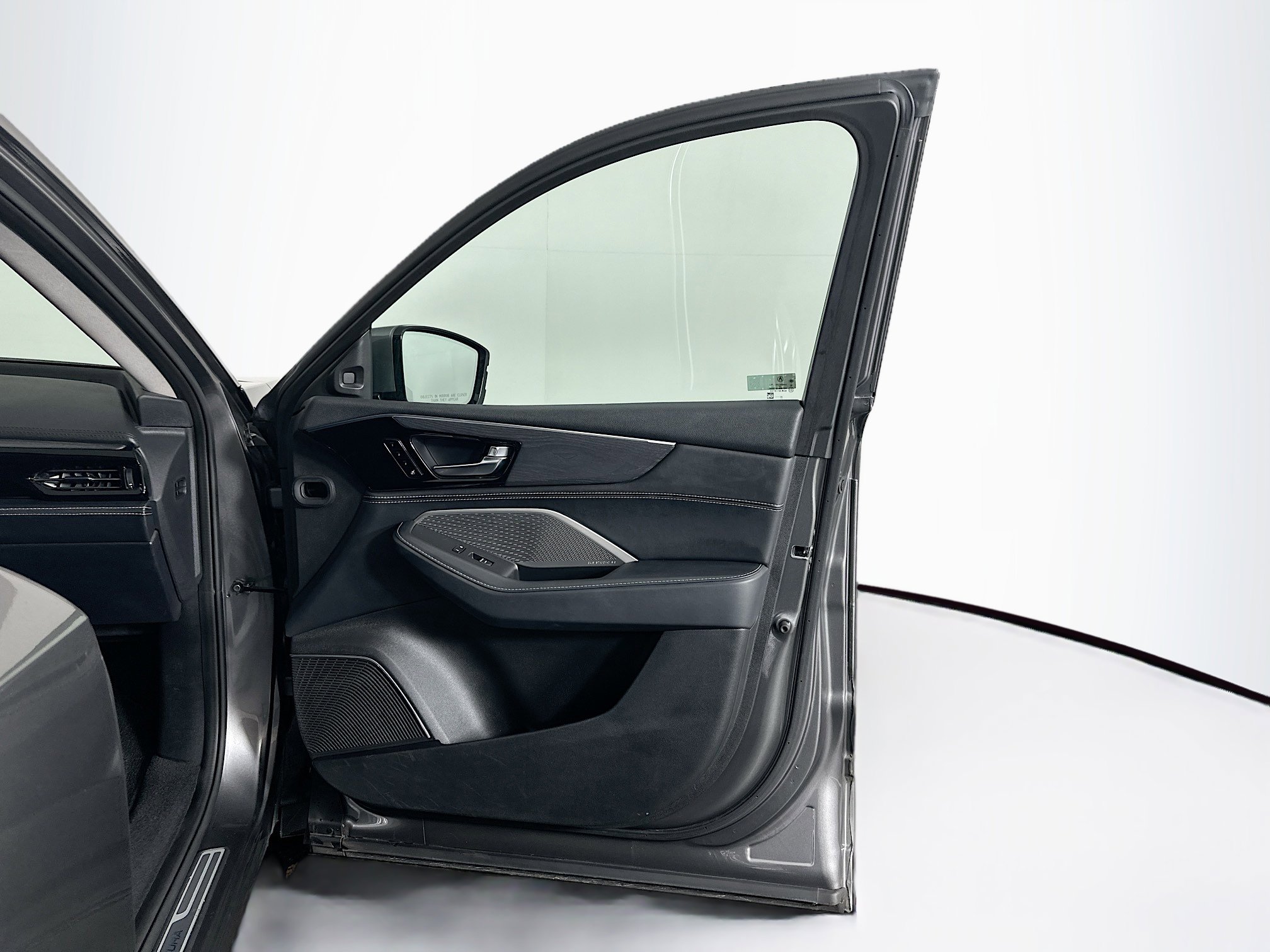 Used 2023 Acura MDX SH-AWD w/ Advance Package image 35