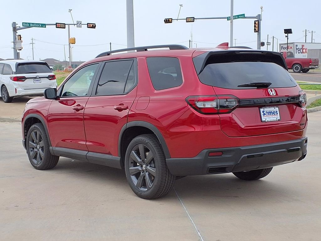 New 2026 Honda Pilot Sport image 5
