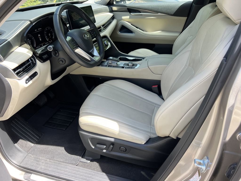Used 2023 INFINITI QX60 Luxe w/ Vision Package AWD/4WD image 7